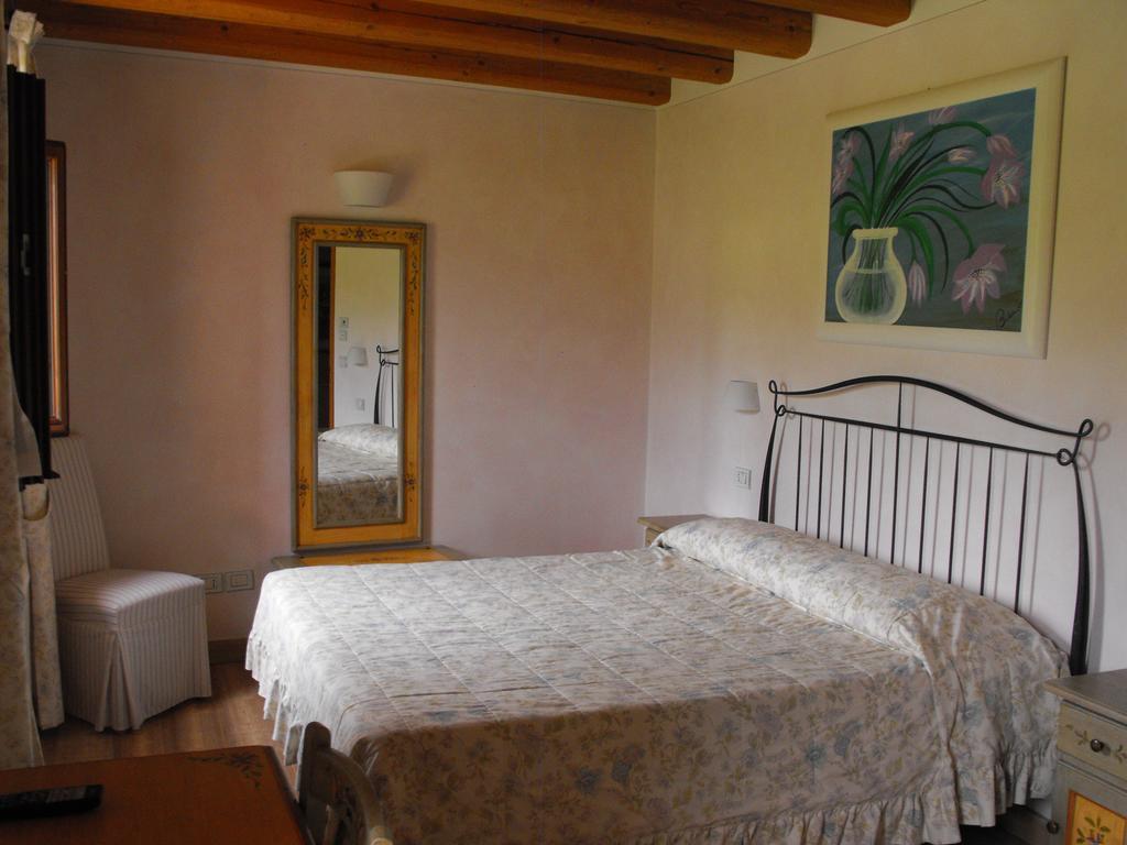Agriturismo Althea Vittorio Veneto Phòng bức ảnh